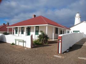 Cape Willoughby Lighthouse Keepers Heritage Accommodation - Geraldton Accommodation 0