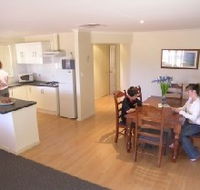 Copper Cove Holiday Villas - Geraldton Accommodation