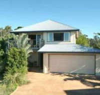 Apartment 2 Mullumbimbi Street Accommodation - Geraldton Accommodation