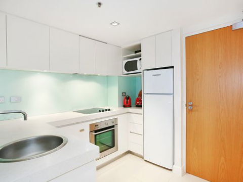 Tas Realty - Geraldton Accommodation 2