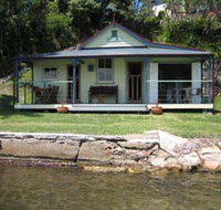 Iona Cottage - Geraldton Accommodation