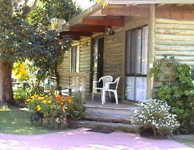 Lazy Acre Log Cabins - Geraldton Accommodation 0
