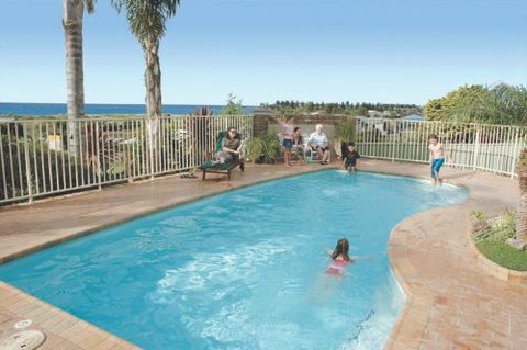 Captain's Quarters - Geraldton Accommodation 0