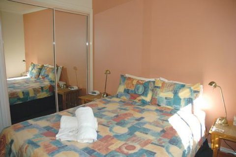 Captain's Quarters - Geraldton Accommodation 4