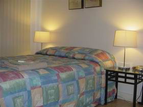 Adelaide Home Accommodation Number 22 - Geraldton Accommodation 0