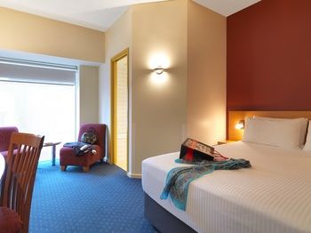 Ibis Melbourne Little Bourke Street - Geraldton Accommodation 9