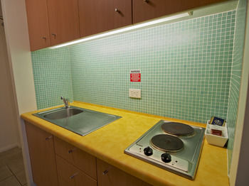 Oaks Waterfront Resort - The Entrance - Geraldton Accommodation 17