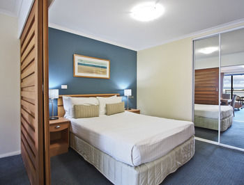 Oaks Waterfront Resort - The Entrance - Geraldton Accommodation 20