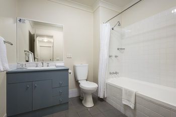 APX Parramatta - Geraldton Accommodation 9