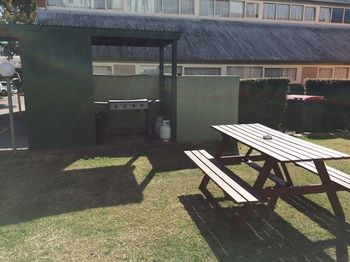 APX Parramatta - Geraldton Accommodation 12