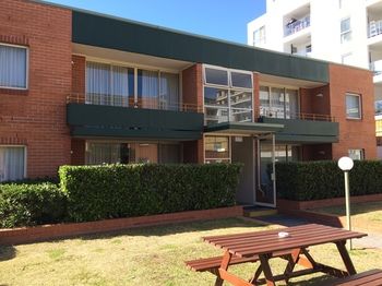 APX Parramatta - Geraldton Accommodation 13