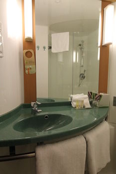 Ibis Newcastle - Geraldton Accommodation 1