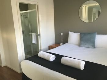 Waldorf The Entrance Serviced Apartments - Geraldton Accommodation 33