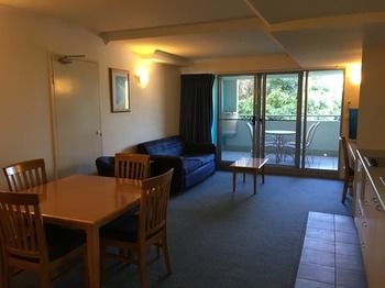 Waldorf The Entrance Serviced Apartments - Geraldton Accommodation 53