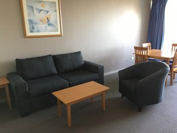 Waldorf The Entrance Serviced Apartments - Geraldton Accommodation 55