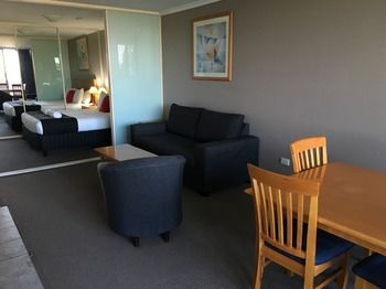 Waldorf The Entrance Serviced Apartments - Geraldton Accommodation 56