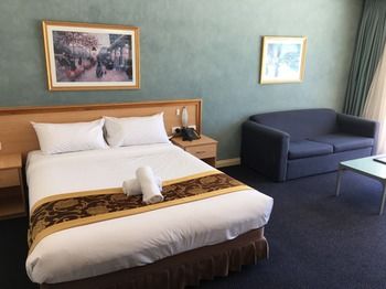 El Lago Waters Motel - Geraldton Accommodation 11