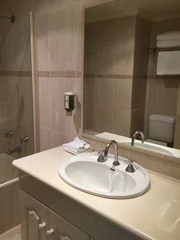 El Lago Waters Motel - Geraldton Accommodation 19