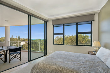 Santorini Twin Waters - Geraldton Accommodation 35