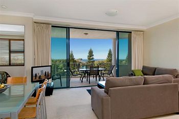 Santorini Twin Waters - Geraldton Accommodation 2