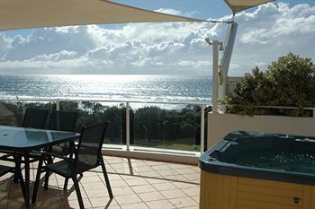 Santorini Twin Waters - Geraldton Accommodation 7
