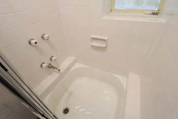 Drummond Apartments Services - Geraldton Accommodation 2