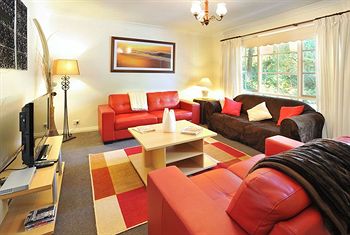 Holly Lodge - Geraldton Accommodation 6