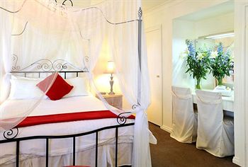 Holly Lodge - Geraldton Accommodation 8