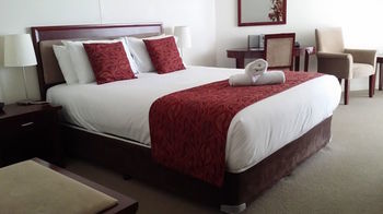 OVR Caloundra - Geraldton Accommodation 7