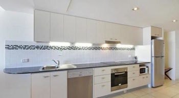 OVR Caloundra - Geraldton Accommodation 12
