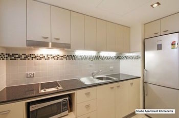 OVR Caloundra - Geraldton Accommodation 13