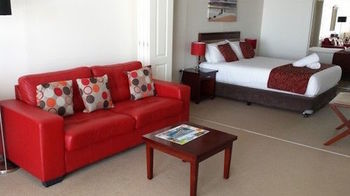 OVR Caloundra - Geraldton Accommodation 14