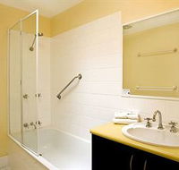 Beach Breakers Resort - Geraldton Accommodation