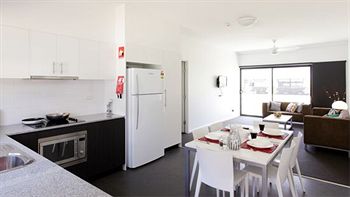 Western Sydney University Village- Parramatta Campus - Geraldton Accommodation 12