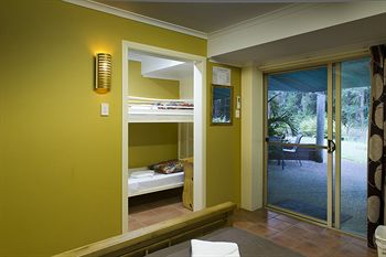 Glass House Mountains Ecolodge - Geraldton Accommodation 20