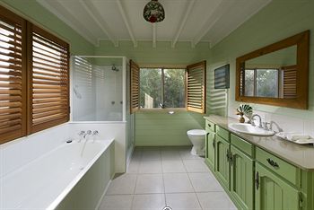 Glass House Mountains Ecolodge - Geraldton Accommodation 21