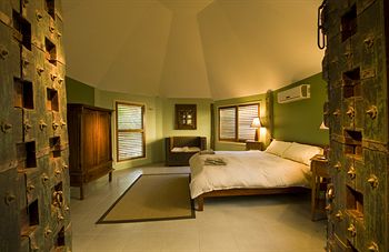 Glass House Mountains Ecolodge - Geraldton Accommodation 22