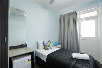 The Lakes Hotel - Geraldton Accommodation 2