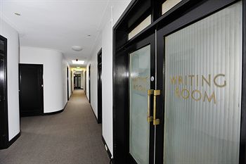 The Lakes Hotel - Geraldton Accommodation 5