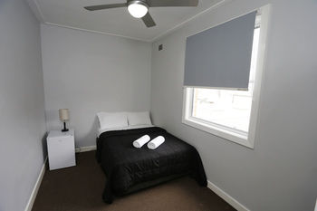 The Lakes Hotel - Geraldton Accommodation 9