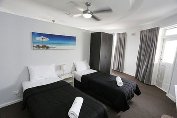 The Lakes Hotel - Geraldton Accommodation 20