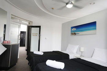 The Lakes Hotel - Geraldton Accommodation 22