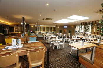 The Lakes Hotel - Geraldton Accommodation 34