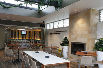 The Lakes Hotel - Geraldton Accommodation 40
