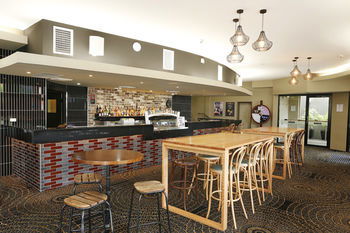 The Lakes Hotel - Geraldton Accommodation 46