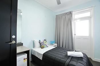 The Lakes Hotel - Geraldton Accommodation 58