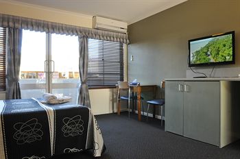 The Bayview Hotel - Geraldton Accommodation 11
