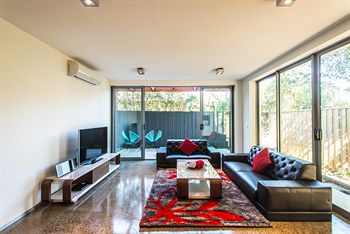 Orange Serviced Apartment - Geraldton Accommodation 6