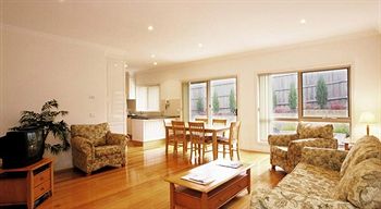 Waverley Corporate Townhouses - Geraldton Accommodation 5