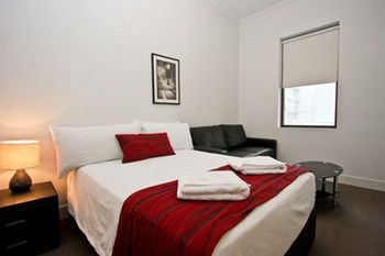 The Star Apartments - Geraldton Accommodation 6